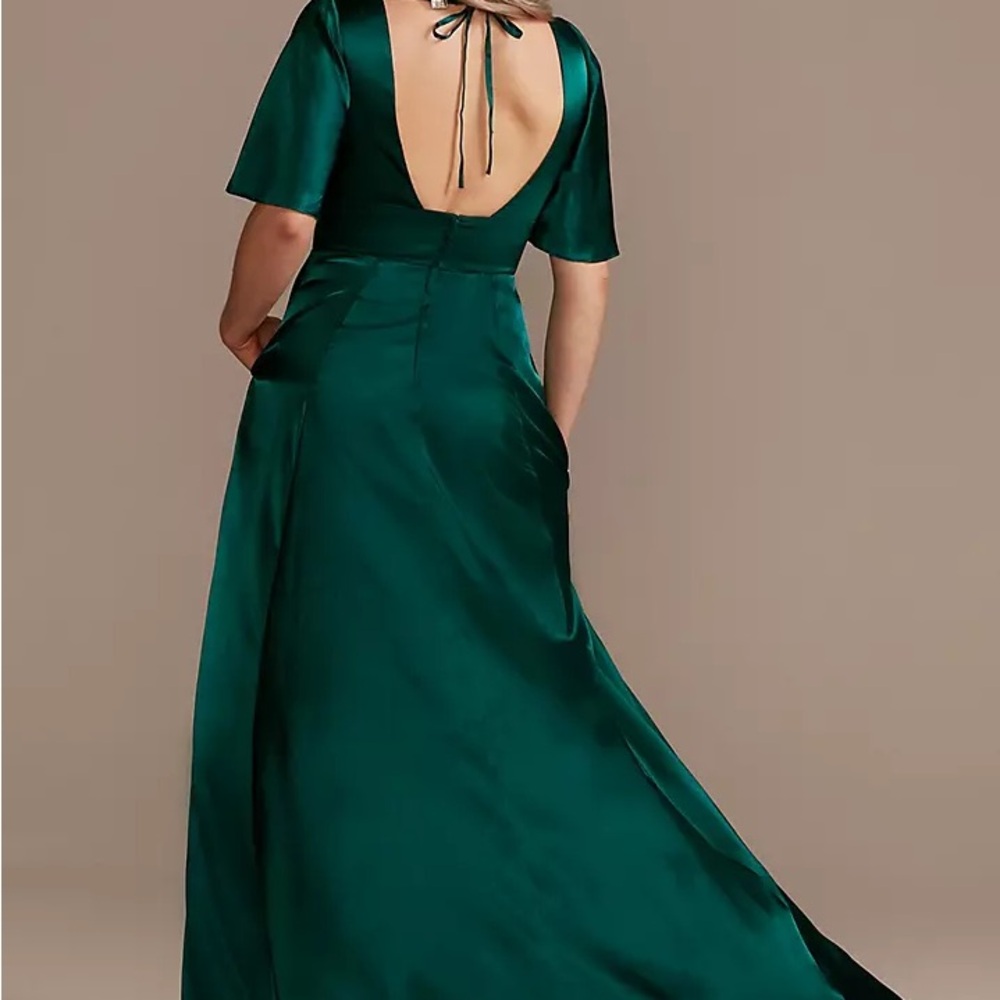 Elegant turquoise (Gem color) Satin Evening Gown